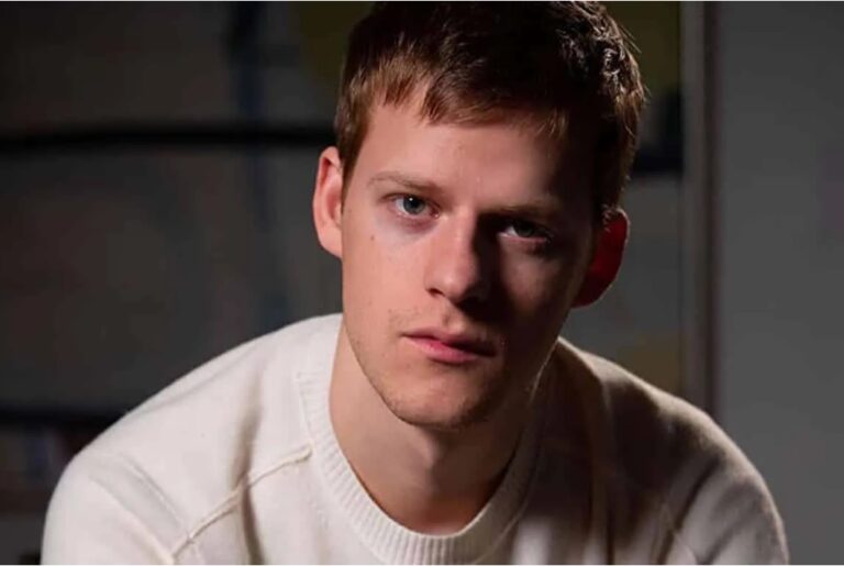 lucas hedges